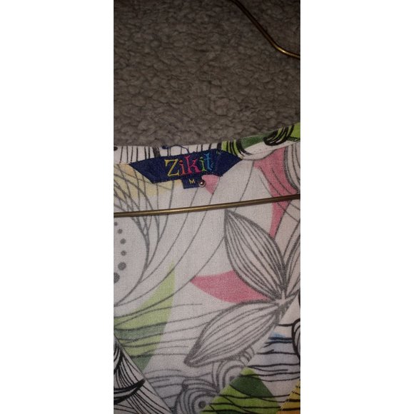 Zikit Women's Size Medium Floral Print V-Neck Scrub Top - Picture 3 of 8